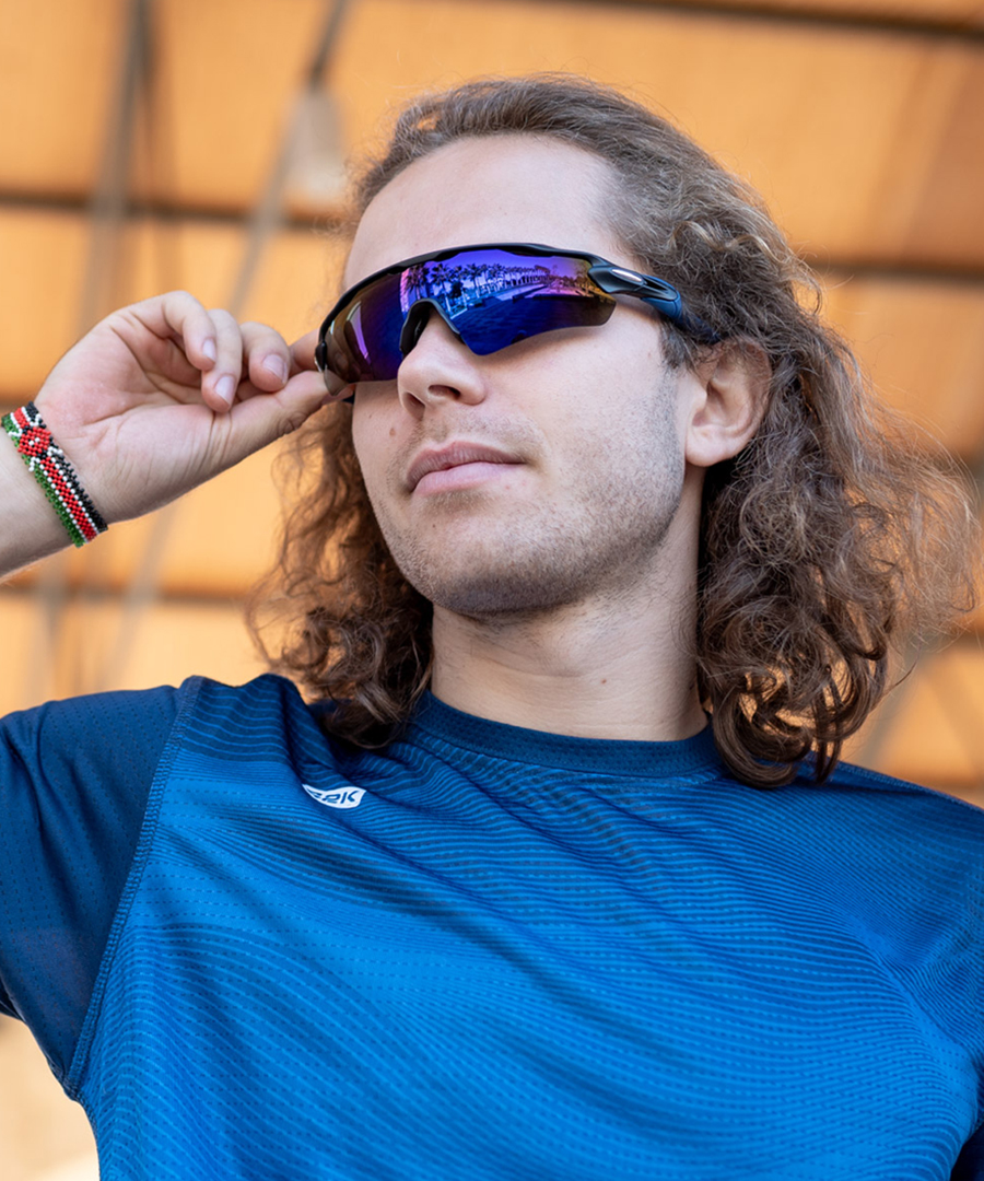 42K_MORFEO BLUE-BLACK_MODEL MAN