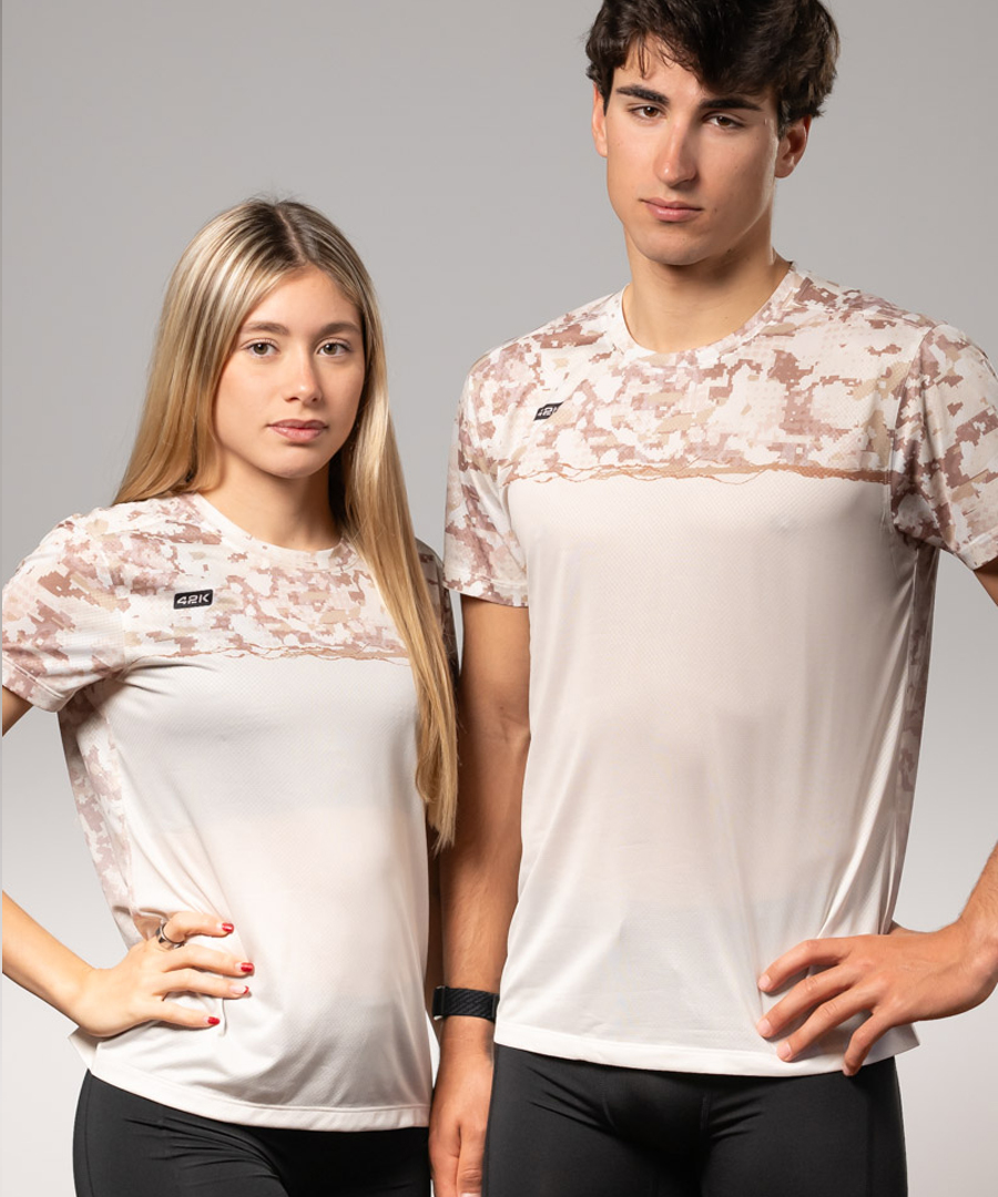 ARMY SAND COUPLE
